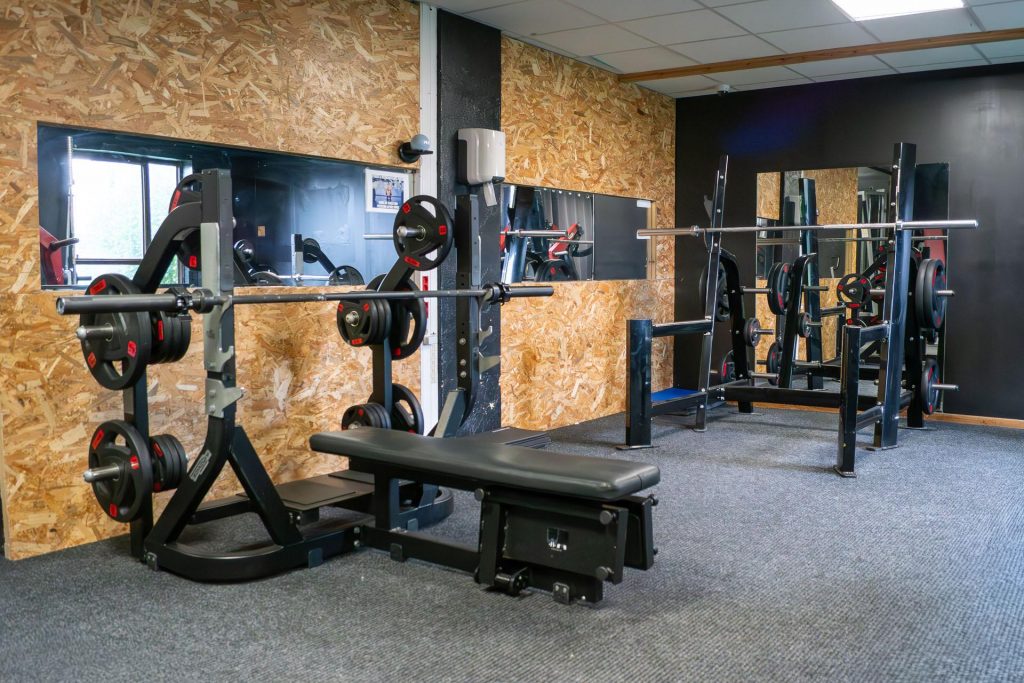 Développé couché salle de sport Mane 04